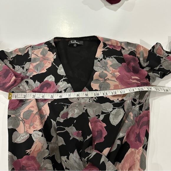 Lulus What’s Bloomin Bell Sleeve Black, Pink & Gray Floral‎ Romper Size S - Picture 12 of 13